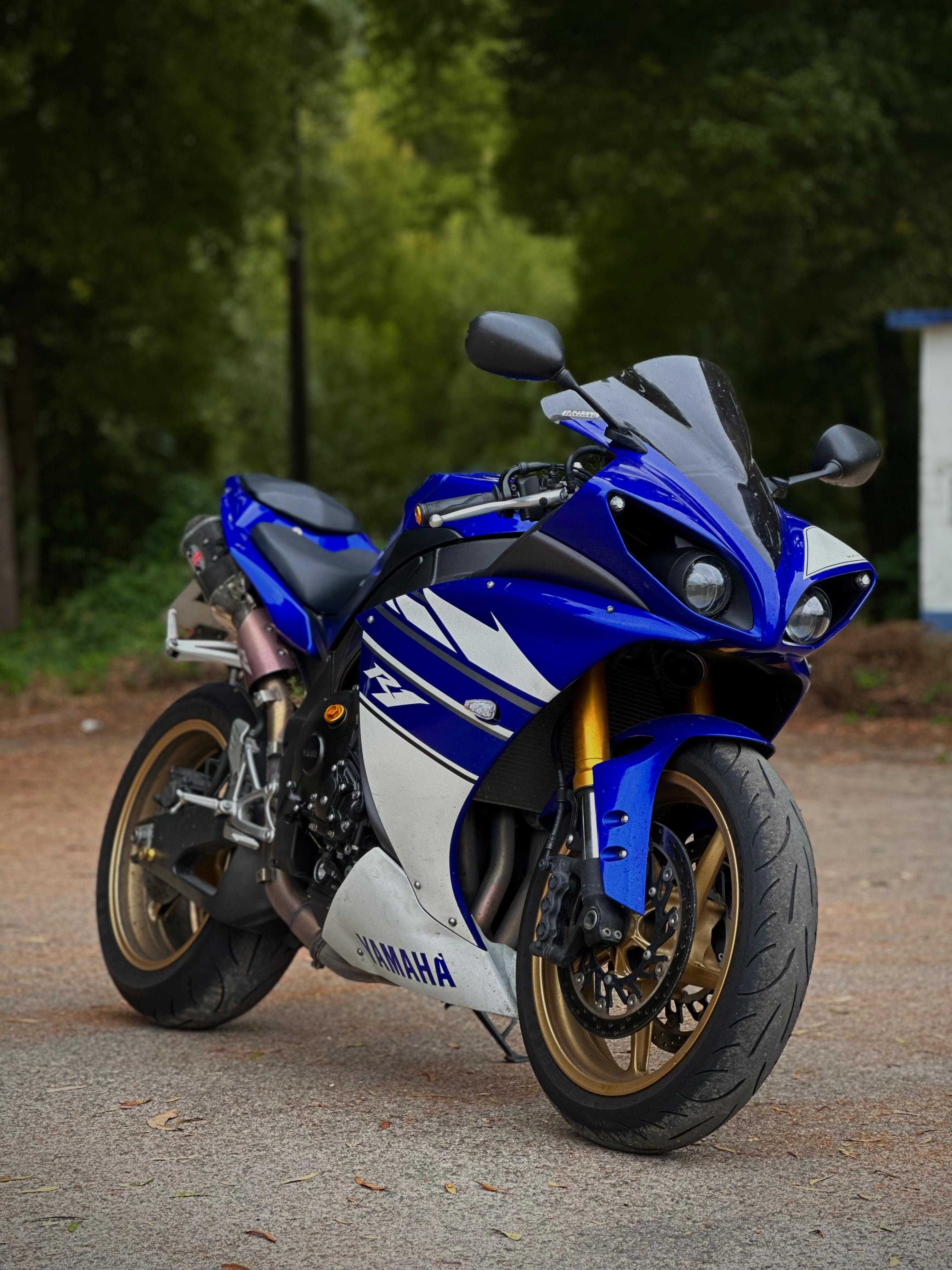 Yamaha YZF R1 2011 Crossplane
