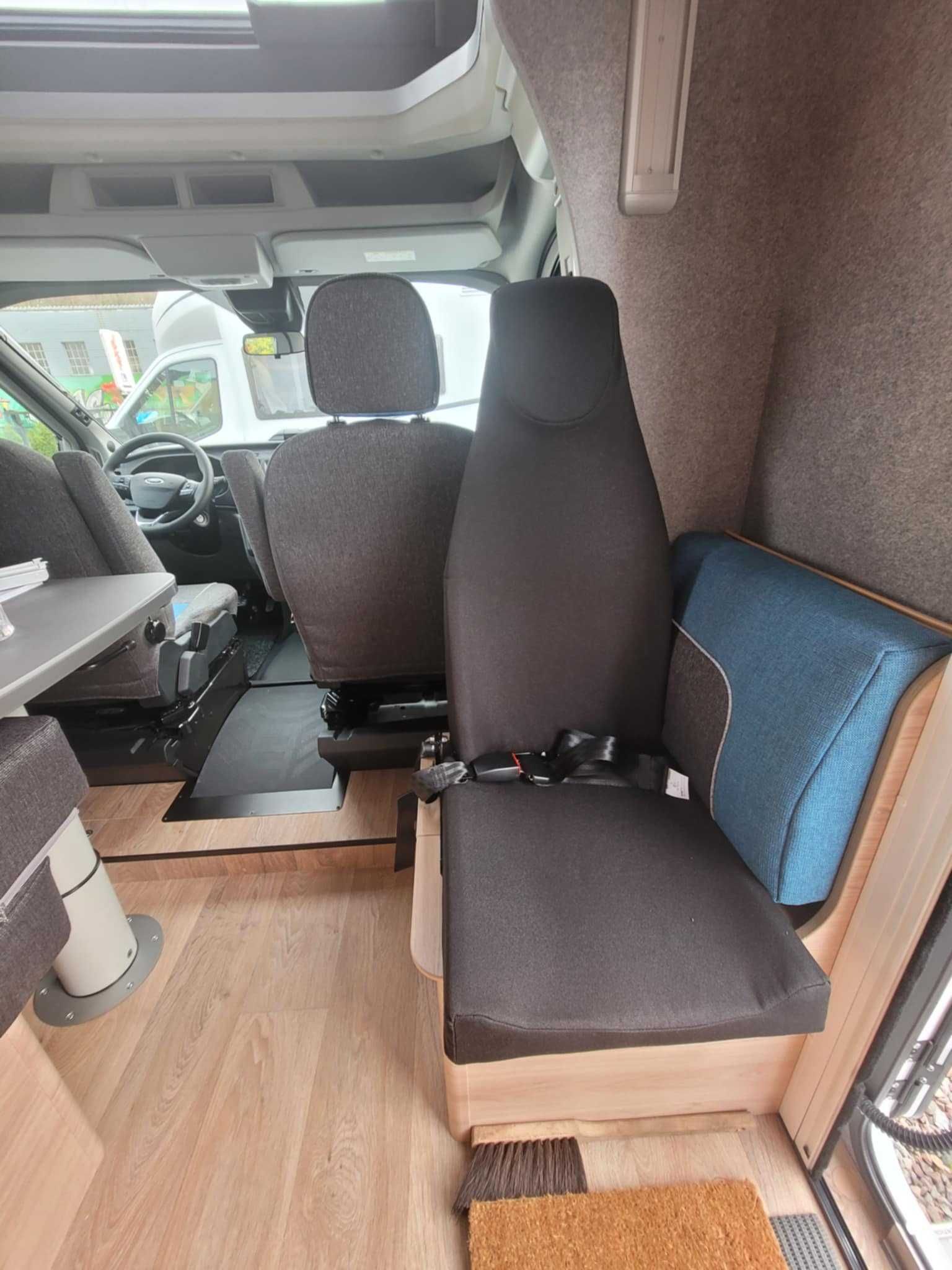 Wypożyczalnia kamperów NOWY - 5 osobowy Ford Dethleffs - Lębork