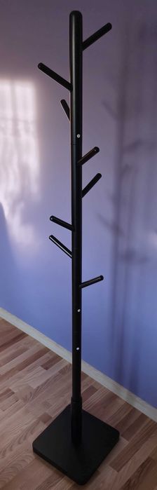 Wieszak na Ubrania – Stylowy Organizer do Przedpokoju z Drewna