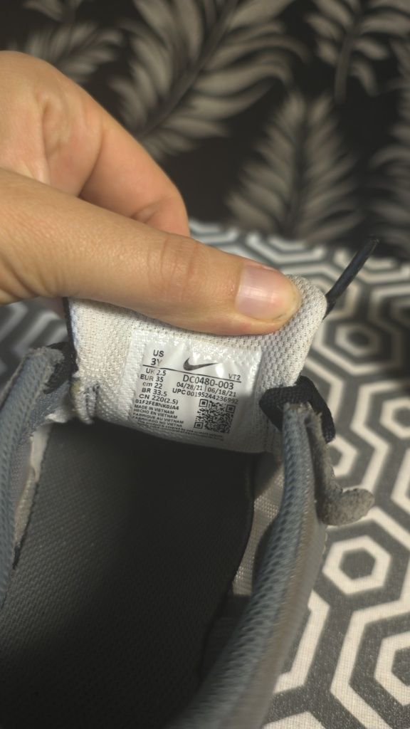 Кросівки Nike оригінал розмір 35