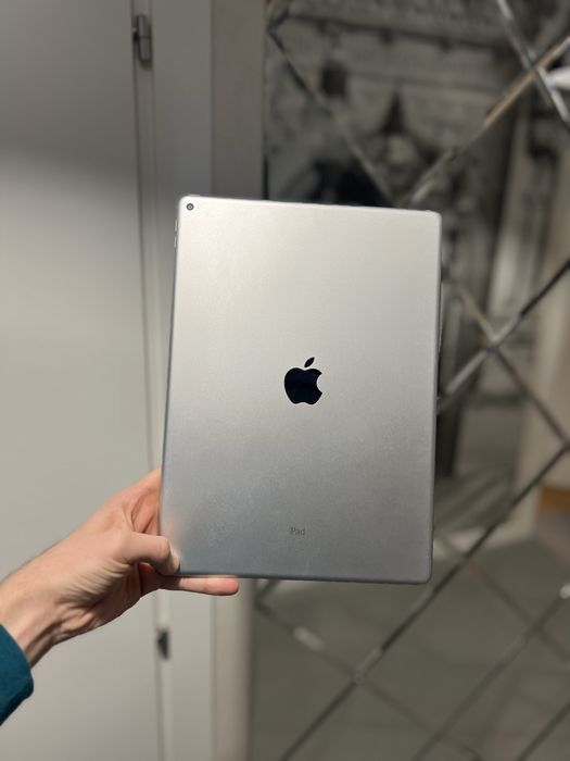 iPad Pro 12.9 32gb Silver Wifi  планшет з гарантією АКБ 92