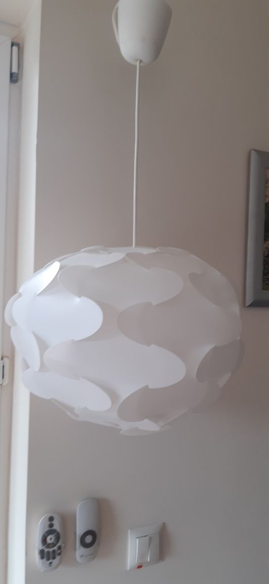 Lampy sufitowe biale