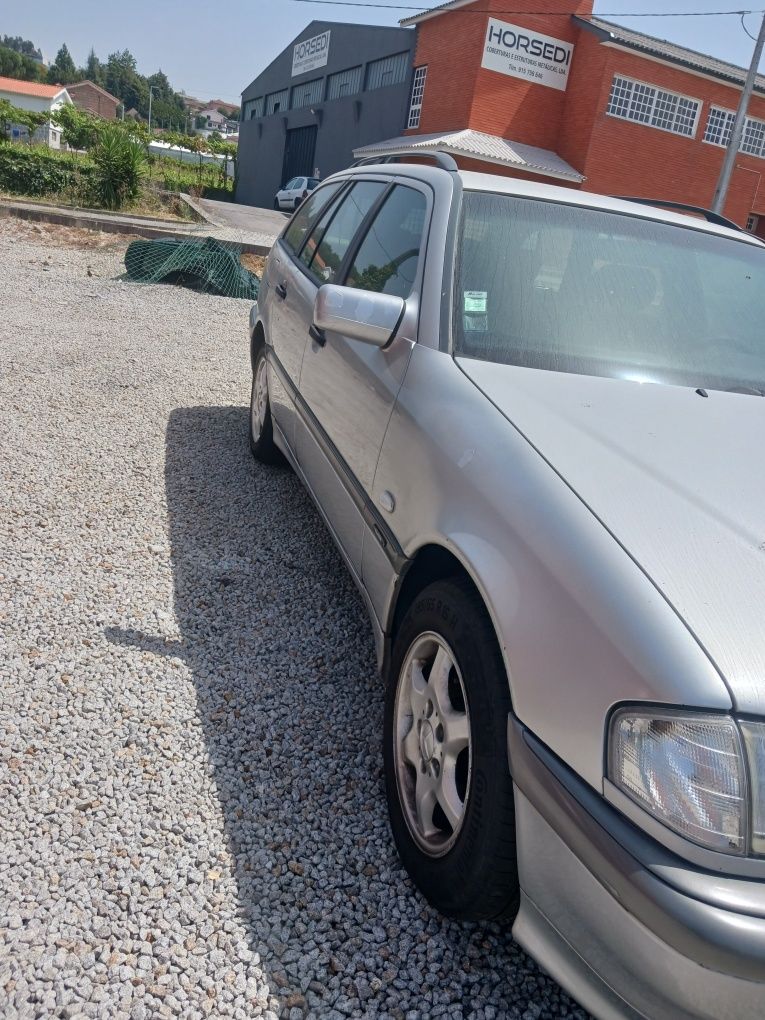 Mercedes c220d clássic