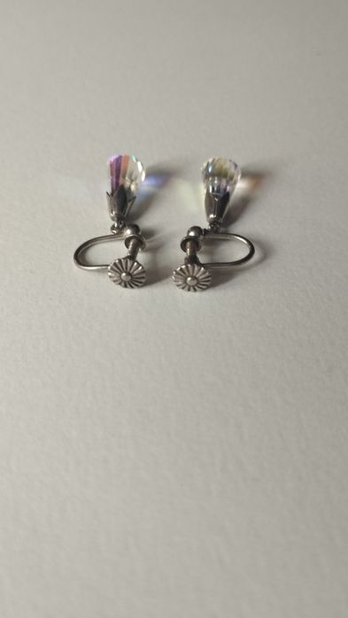 Klipsy, srebrne dokręcane, vintage z kryształkami aura