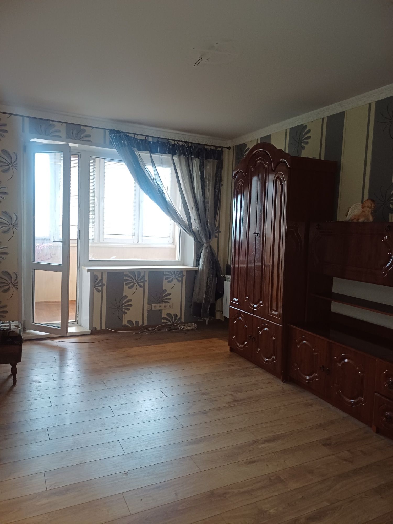 Продам 2 квартиры не угл 8/9 эт дома пр. Мира дом тканей Меаллургичес!