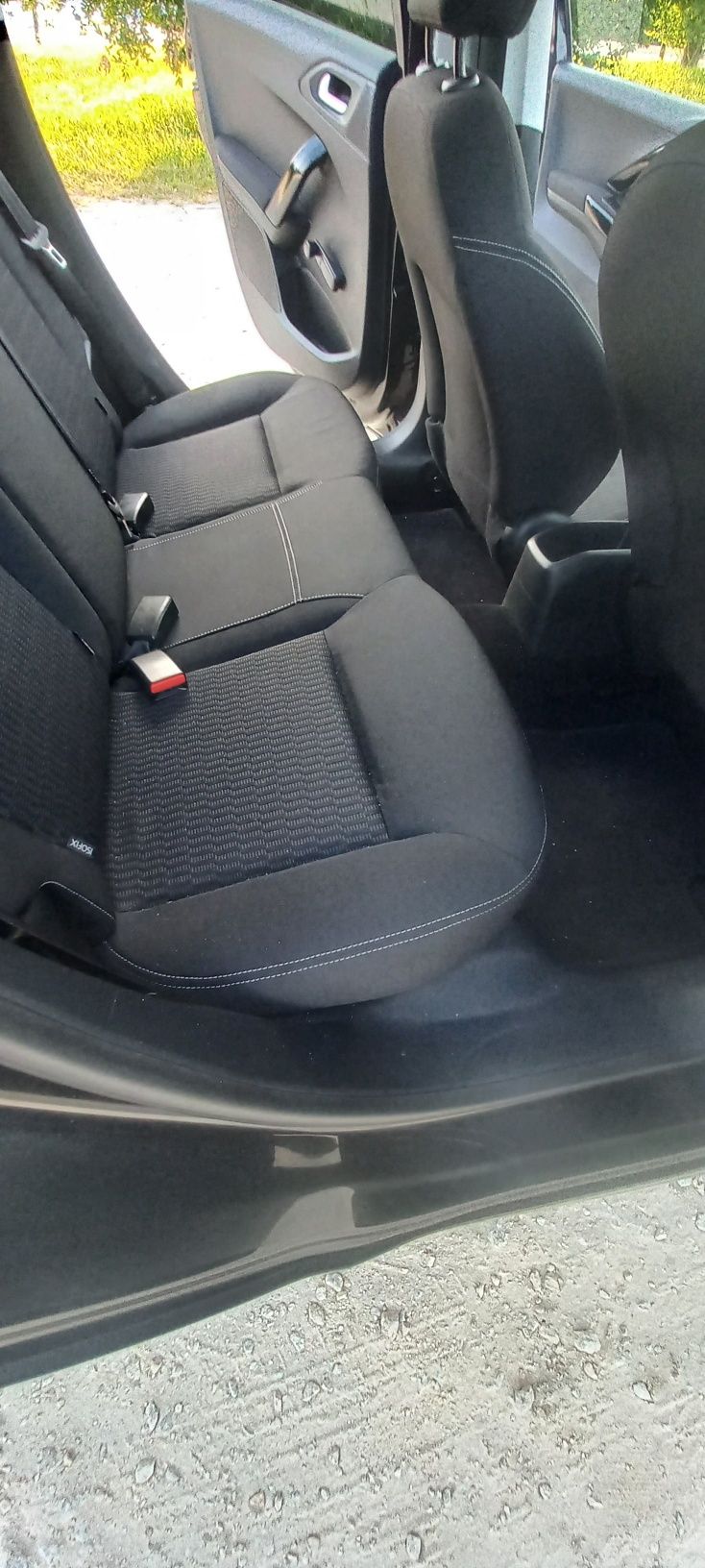 Peugeot 208 1.6 hdi
