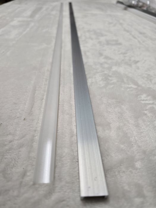 Listew aluminiowa na taśmę led 1m kątowa i prosta