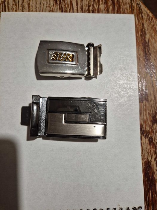 Пряжки для чоловічих ременів