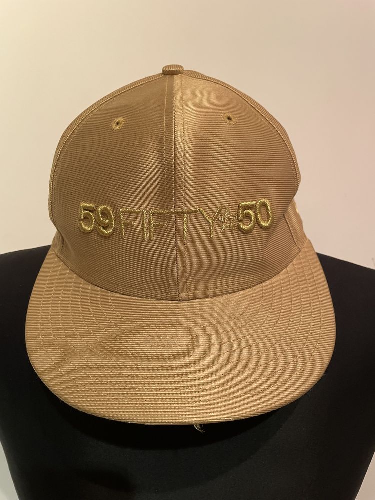 New Era 59fifty at 50, złota czapka z limitowanej wersji