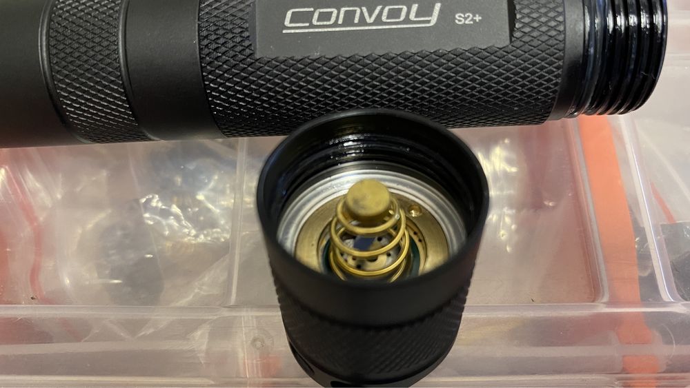 Convoy C8+ SFT 40  Mod 2100 lum dla MYŚLIWEGO 5.5A sterownik