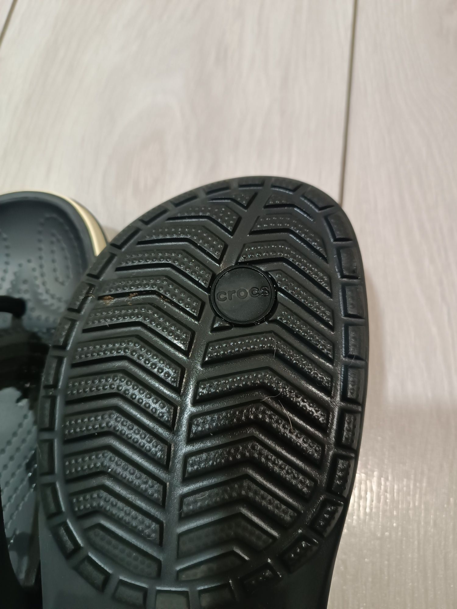 В'єтнамки  Crocs