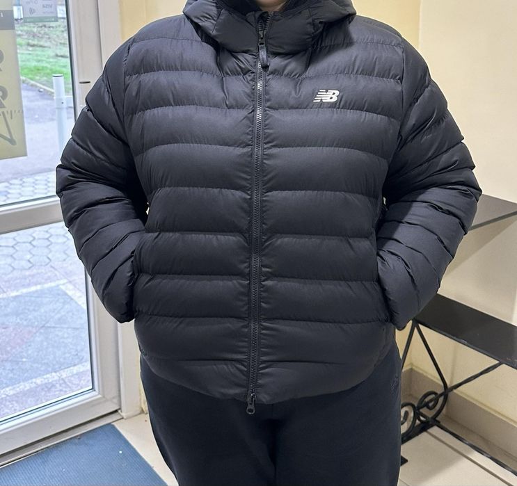 Продам нову куртку New Balance