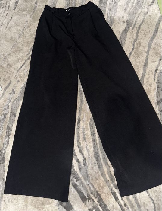 Брюки палаццо чорні