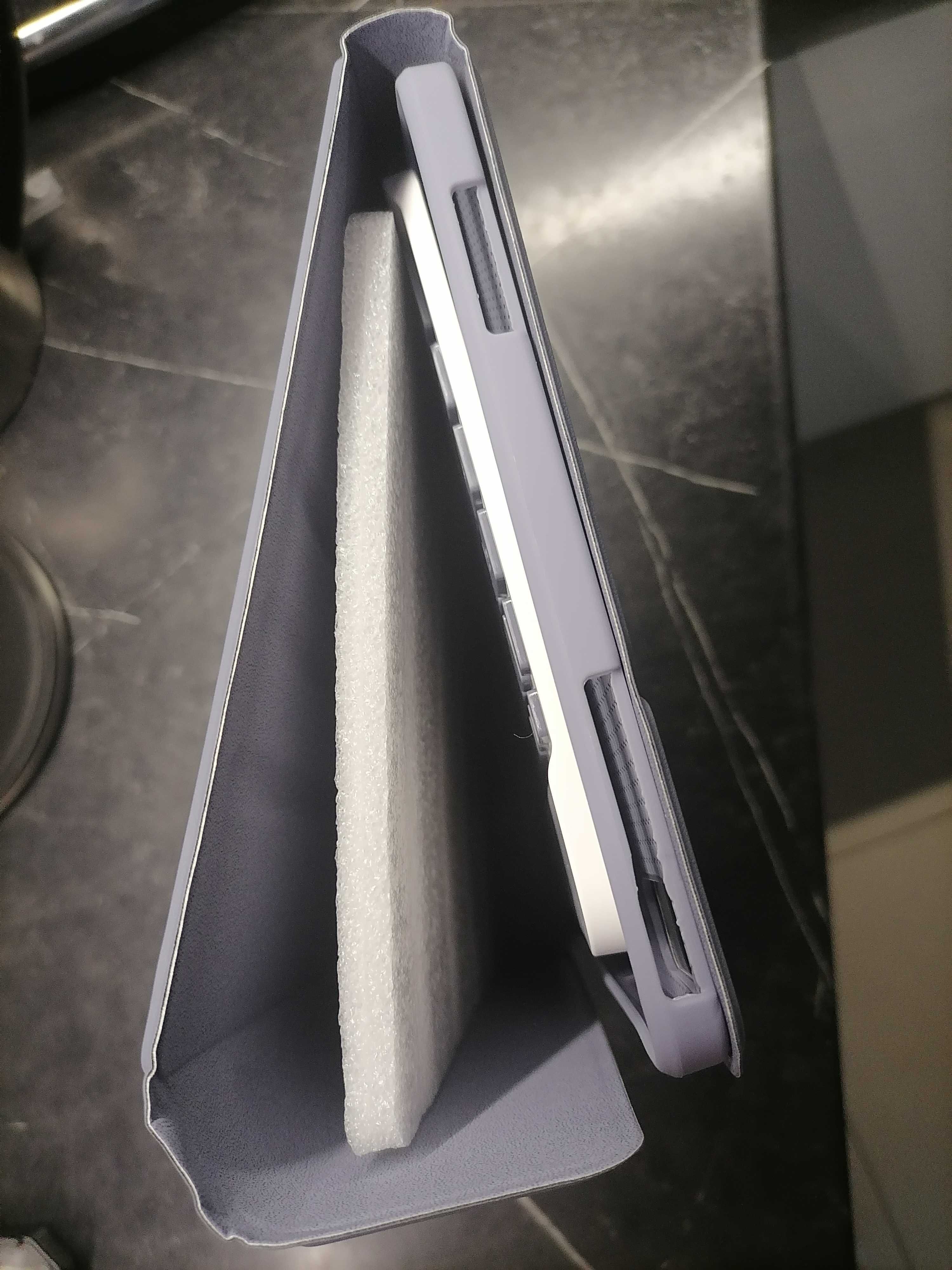 Sprzedam Etui z klawiaturą do Lenovo TAB P11 2nd Gen Pro