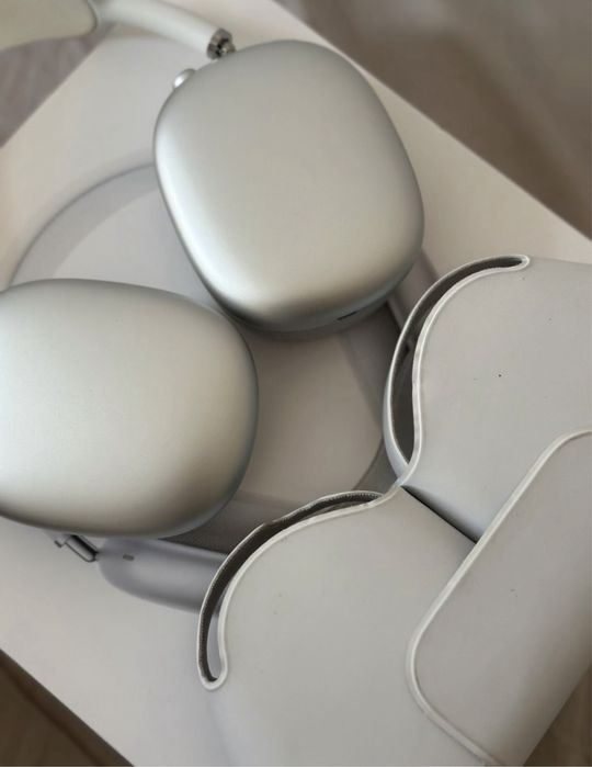 Apple Airpods Max silver