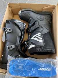 Botas criança motocross novas