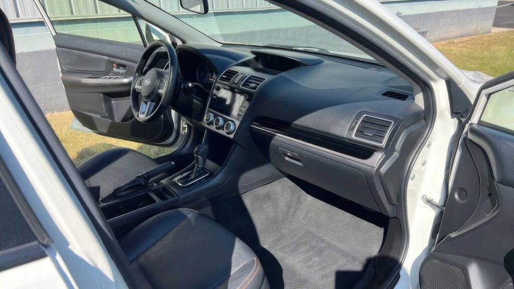 Subaru Crosstrek Limited      2017