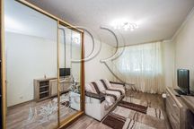 Продаж 1к. Дарниця. Паркові Озера. Воскресенська 16 Г.