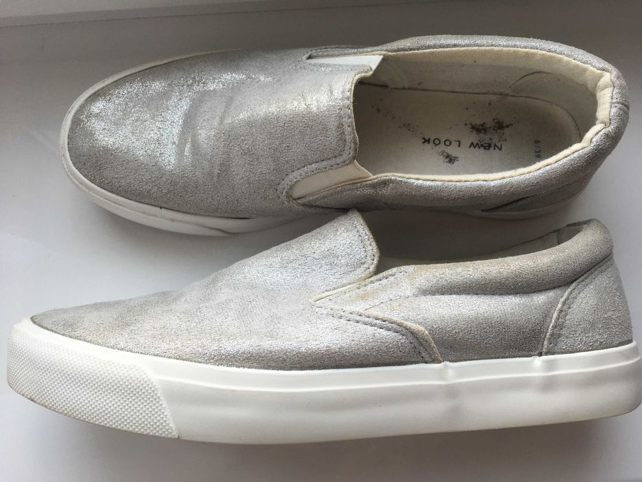 Сліпони сріблясті тканина р.39/25,5 см New Look