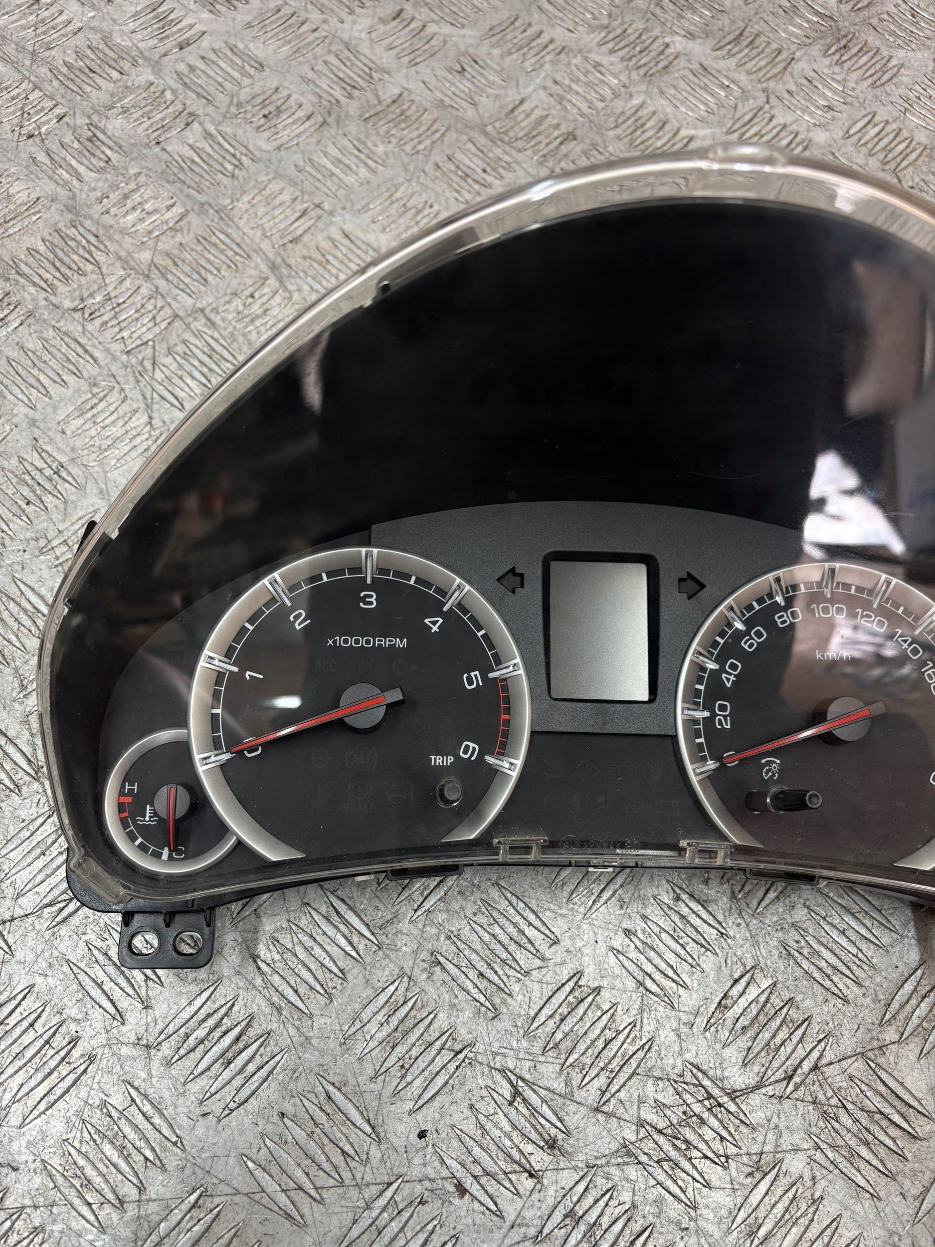 Licznik Suzuki Swift MK71.3 Ddis
