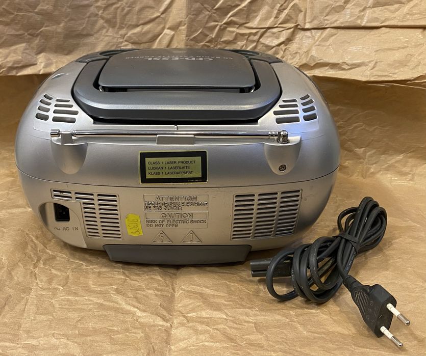 Sony CFD-E55L boombox  przenośne radiomagnetofon CD