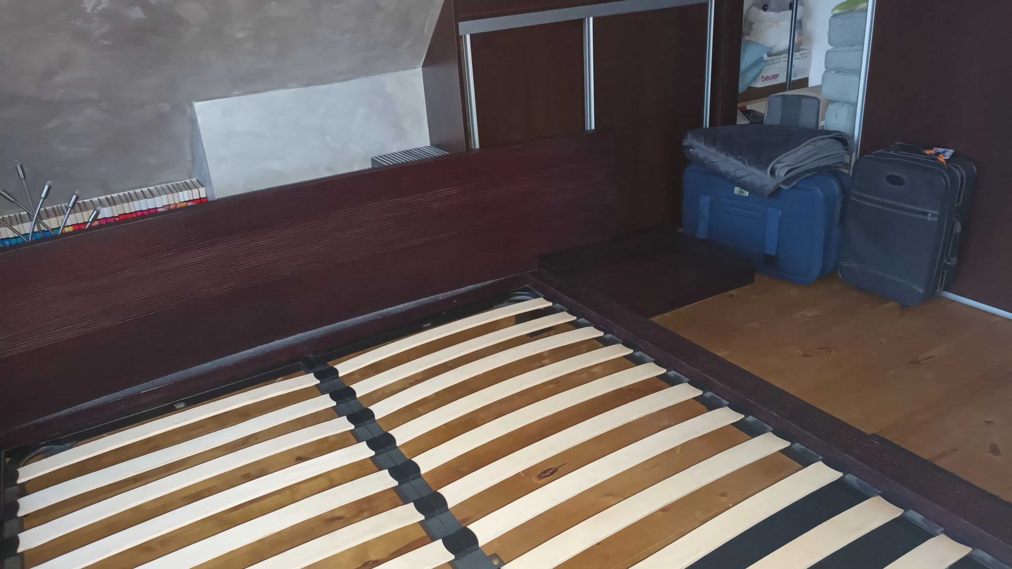 Łóżko 160 x 200 ze stolikami nocnymi fornir wenge