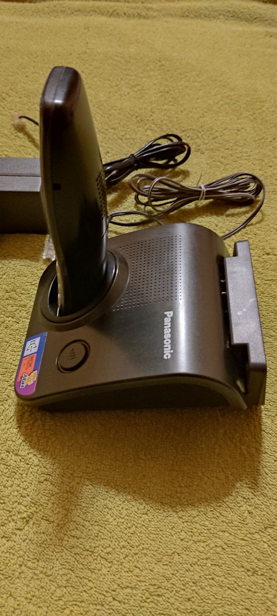 Продам цифровой радиотелефон Panasonic KX-TG7207