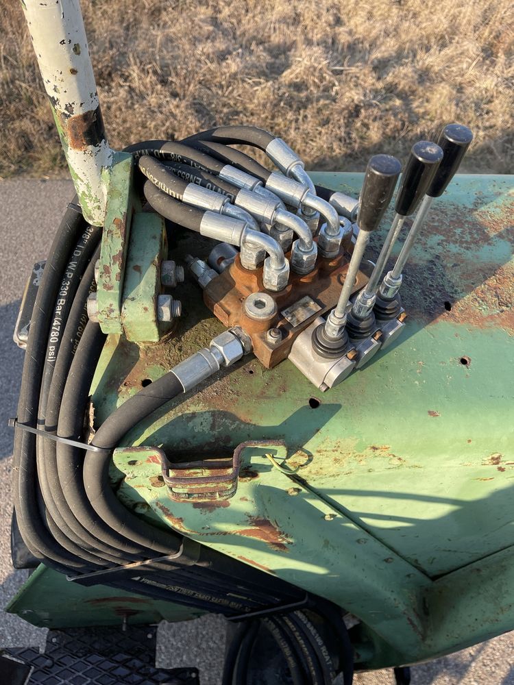 Ciągnik rolniczy FENDT Farmer 105S Turbomatik 4x4