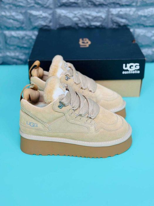 Ugg Lowmel женские зимние кроссовки бежевые на меху натуральная замша