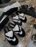 Велюрові тапки, сланці Chanel