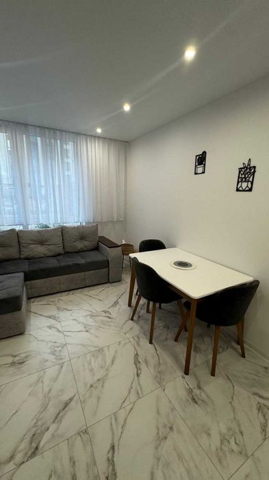 Затишна 1-кімнатна квартира з кухнею-студією в новобудові