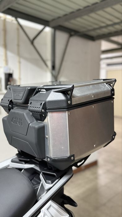 Givi topcase Trekker Evo 42