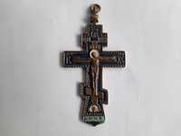 Mały krzyż prawosławny z Chrystusem, mosiądz malowany