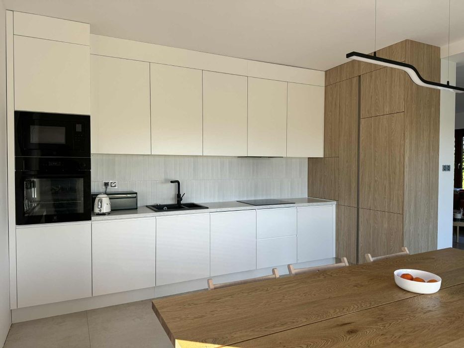 Meble kuchenne na wymiar, meble na zamówienie, kuchnia, kolor biały