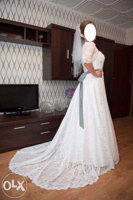 Koronkowa suknia ślubna z salonu Fasson "Świtezianka Natalia"