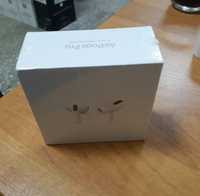 Airpods pro в упаковці