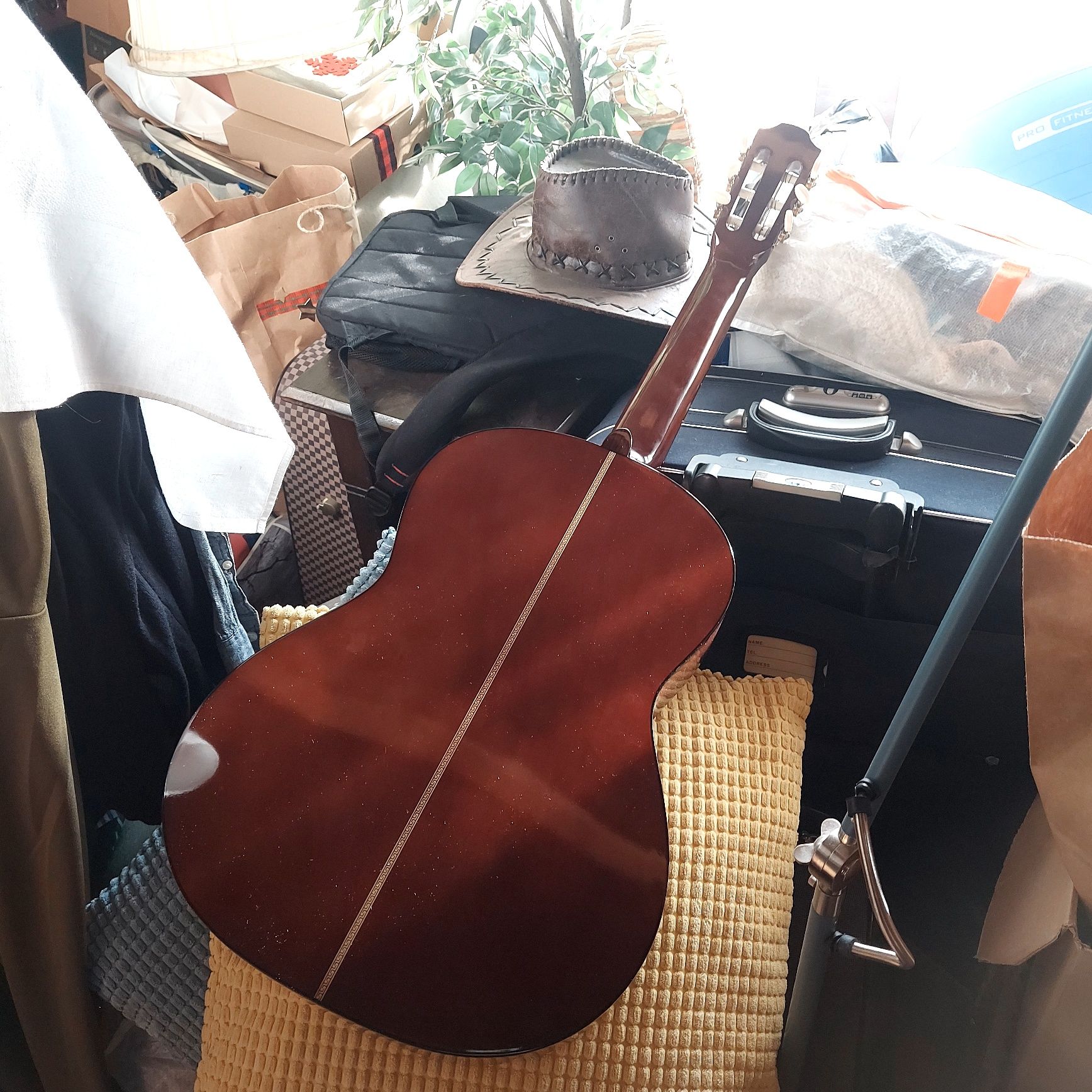 Gitara HOHNER HC06
