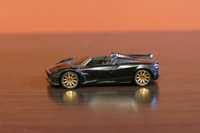 Hot Wheels autko "Resorak" Pagani Huayra Roadster rocznik 2017