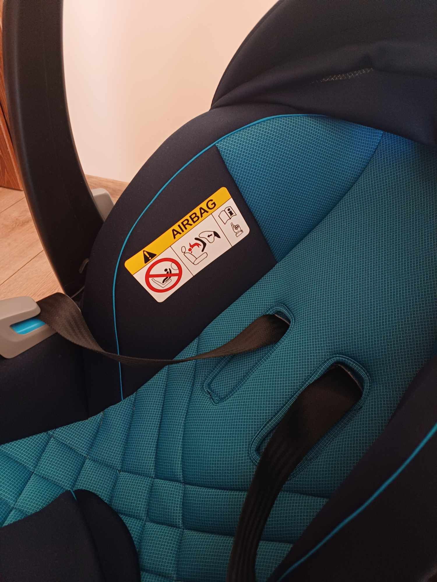 Recaro Guardia niebieskie nosidełko 0-13kg + baza isofix