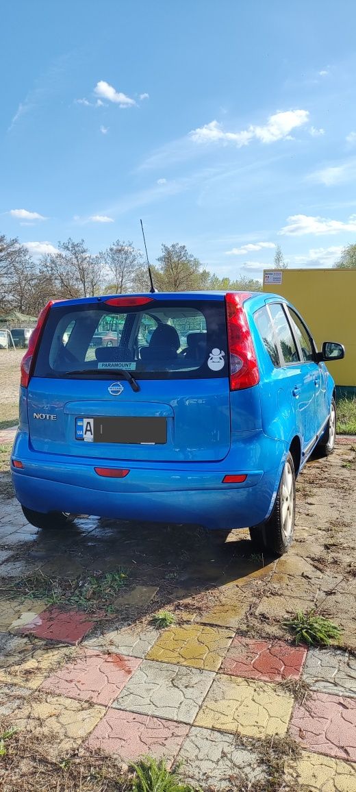 Продам Nissan note 1,4