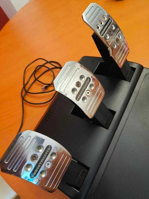 Thrustmaster TX Leather Edition + Next Level Racing