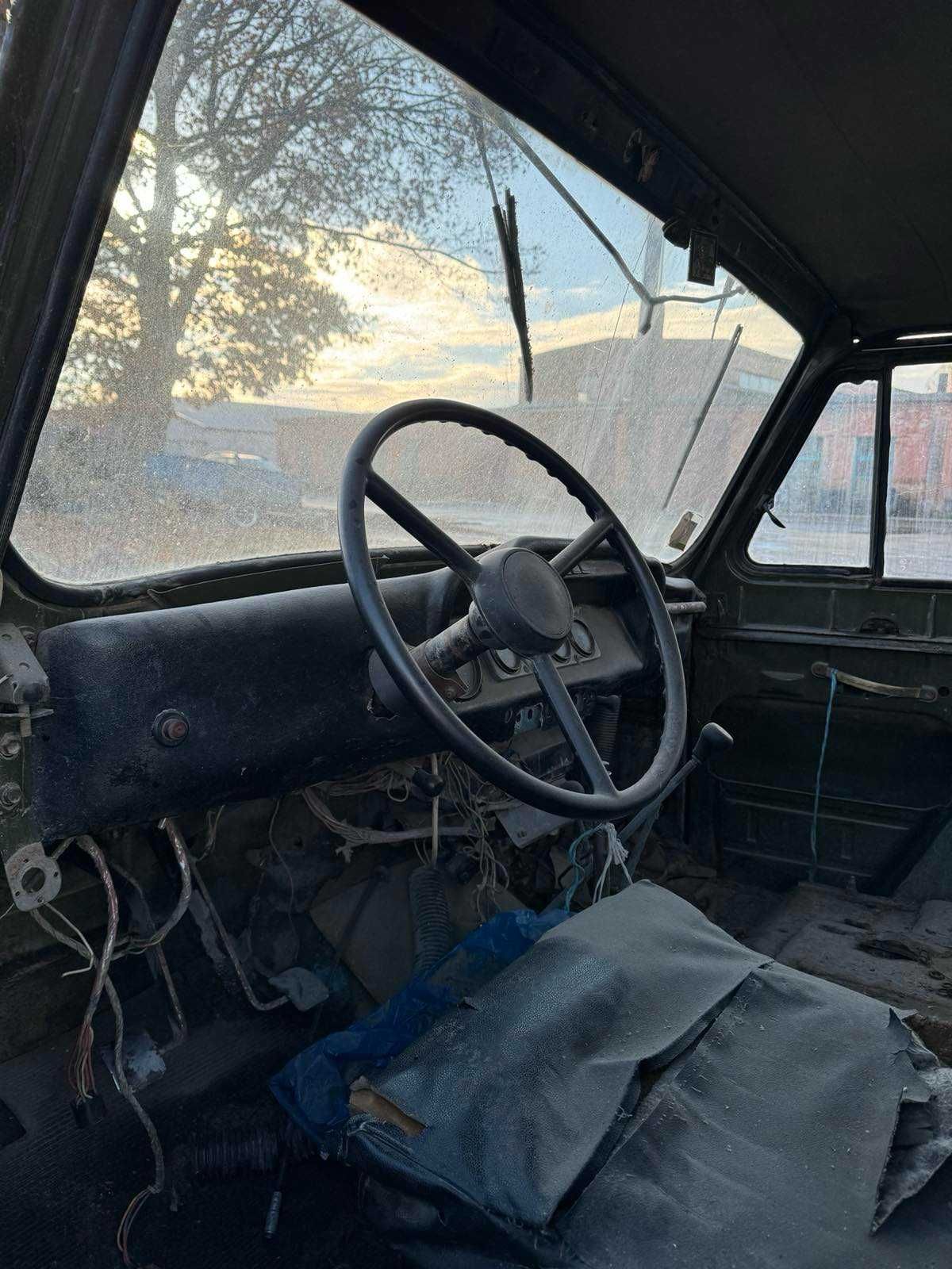 УАЗ без гуми з документами