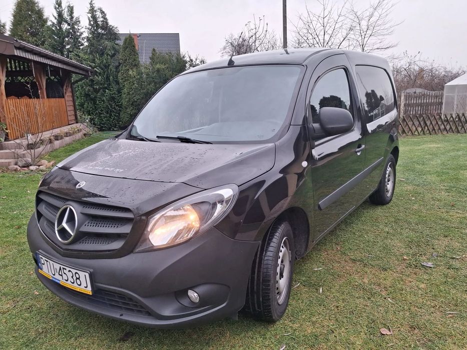 Mercedes-Benz Citan  Sprzedam Mercedes-Citan przebieg tylko 19 tyś km!!!