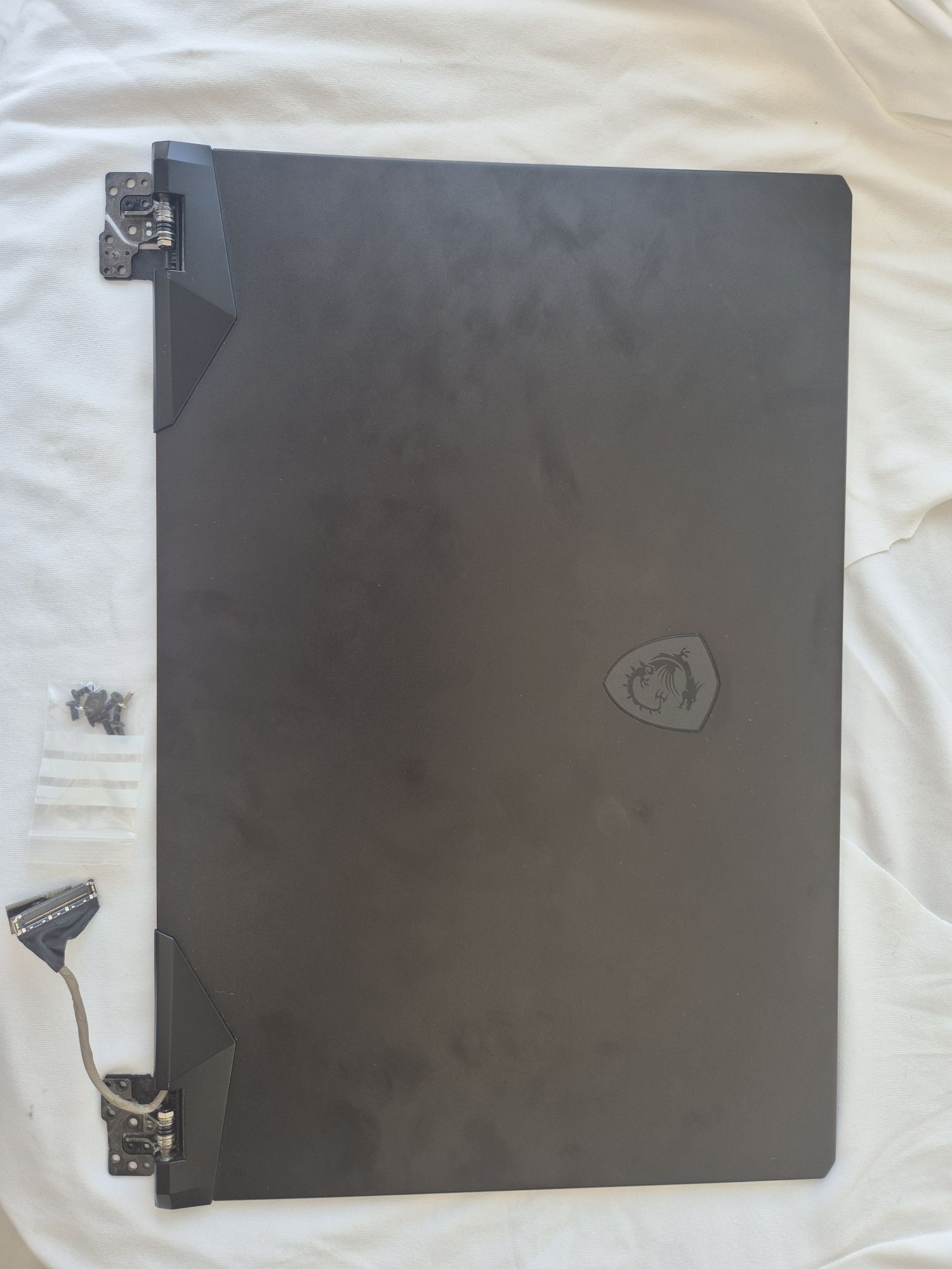 Painel + cobertura traseira + dobradiças do laptop MSI GP66 Leopard