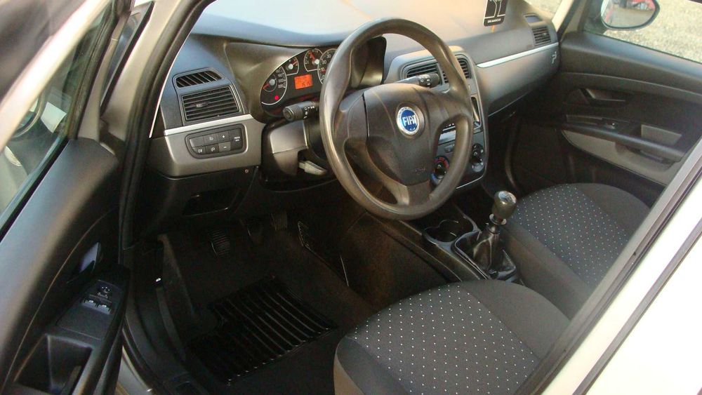 Grande PUNTO -Wspomaganie kierownicy -Klimatyzacja