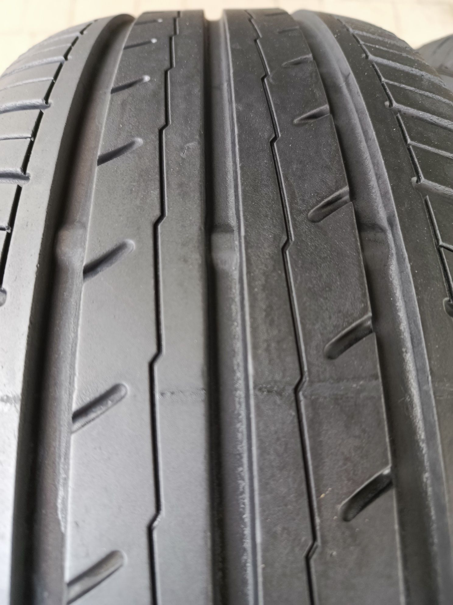 Opony 215/60/R16. 99V. Dot 0922r. YOKOHAMA.