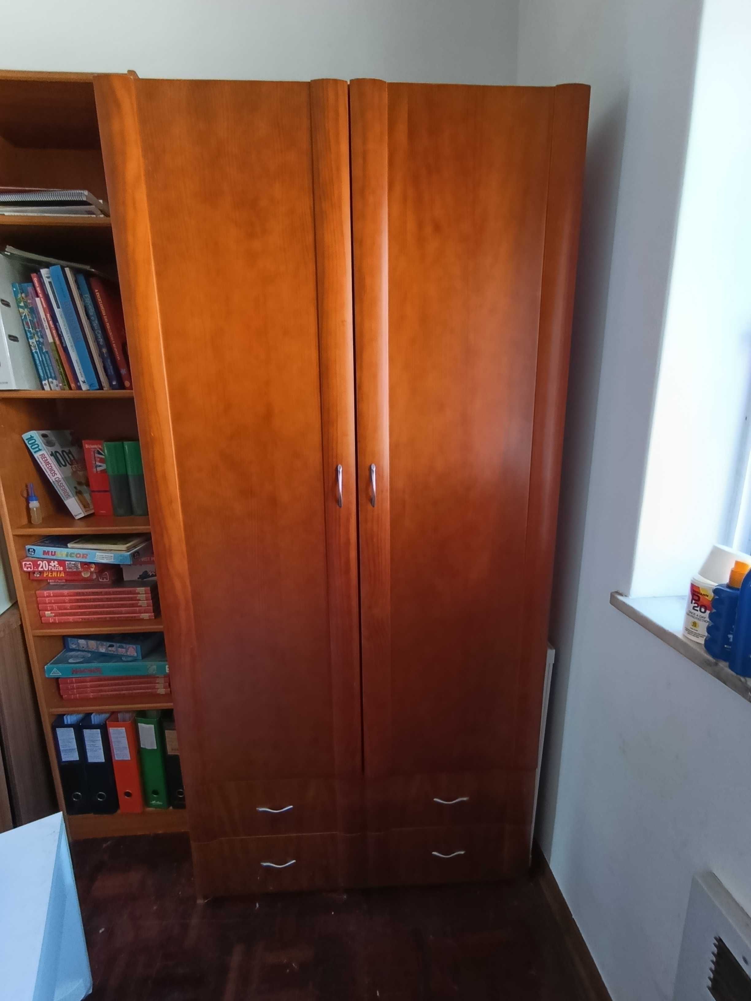 Mobília solteiro (estúdio)
