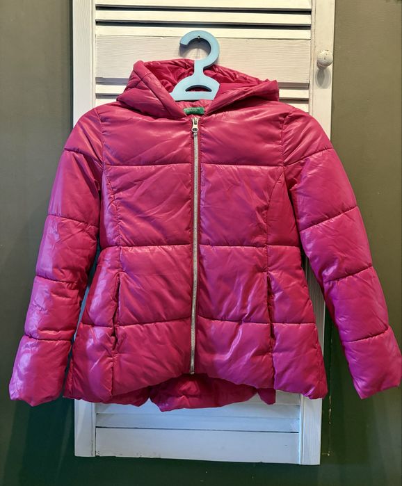 Kurtka zimowa BENETTON, rozm. 140, lekka i ciepła