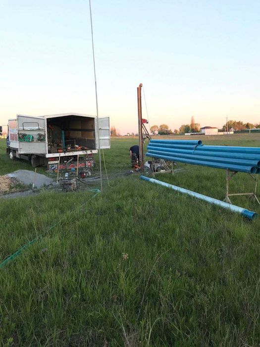 Буріння свердловин під ключ. Ремонт, чистка та обслуговування скважин.