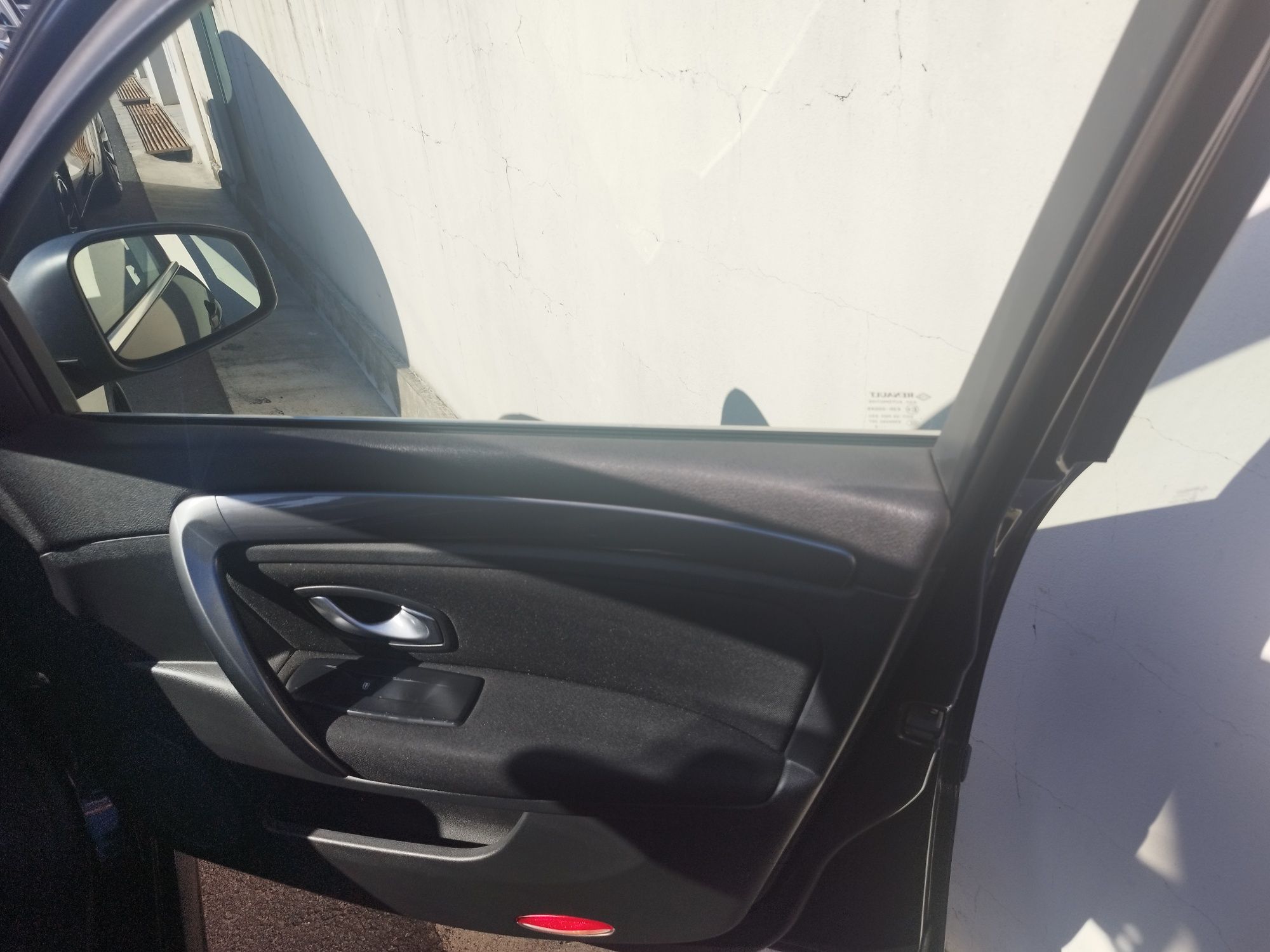 Renault Laguna 1.5 diesel (possibilidade de financiamento)